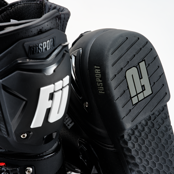 Füsport Boots XR1 GP Stealth Black